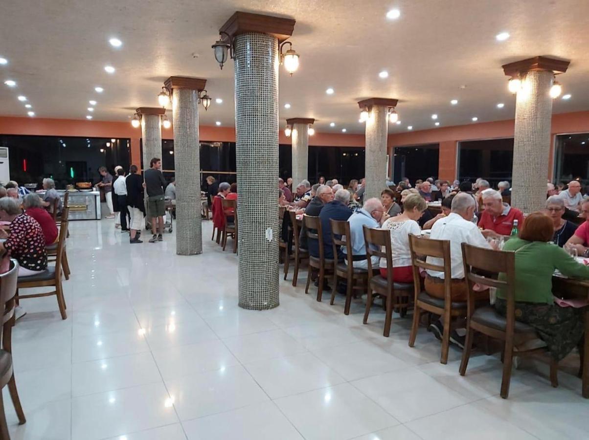 Al Anbat Hotel & Restaurant Wadi Musa Exteriér fotografie